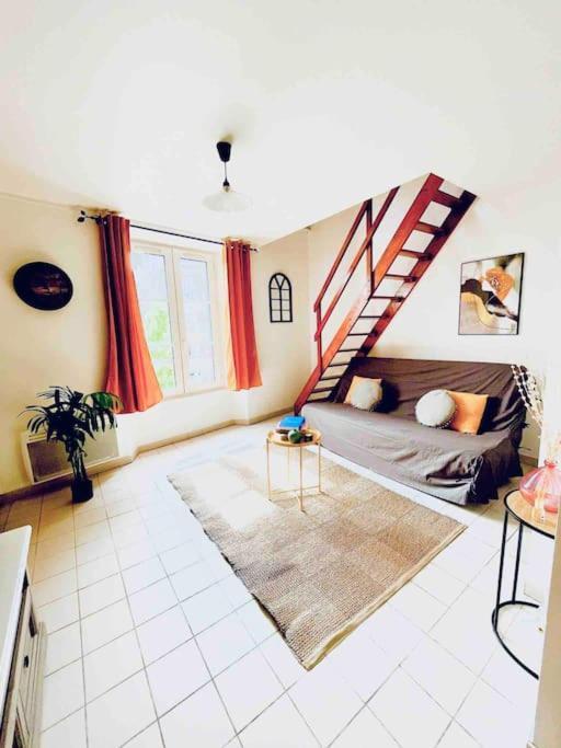 The King Duplex In The Enter Of Fontainebleau Apartment Phòng bức ảnh
